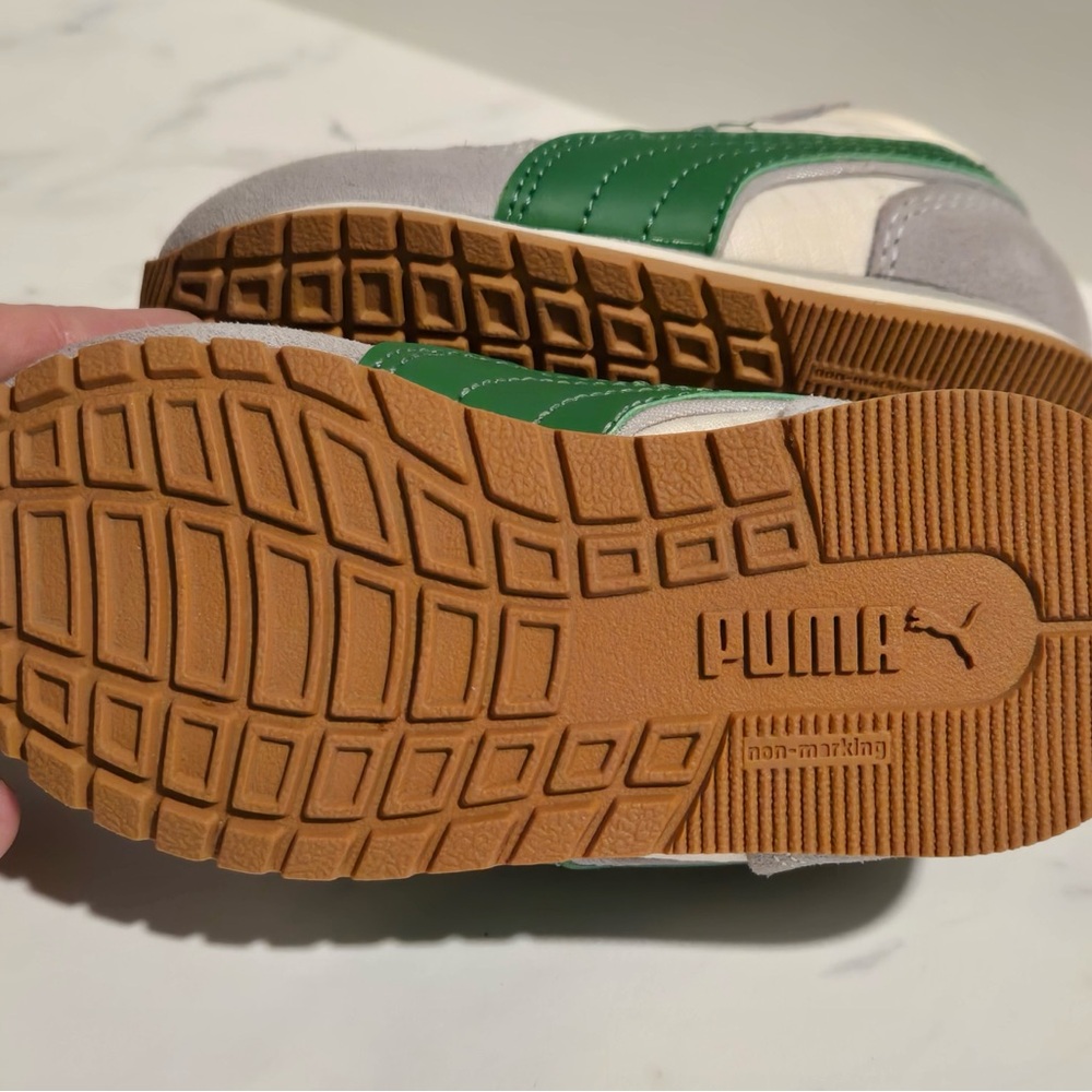 Puma Toddler Sneakers Size 4C Gray White & Green Retro Style | Fun  Play Shoes - Picture 9 of 11